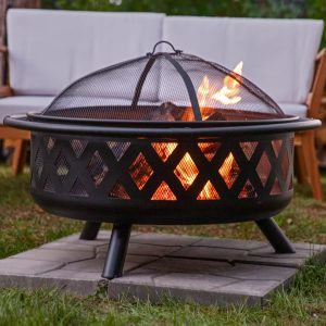 fire pit with spark screen
